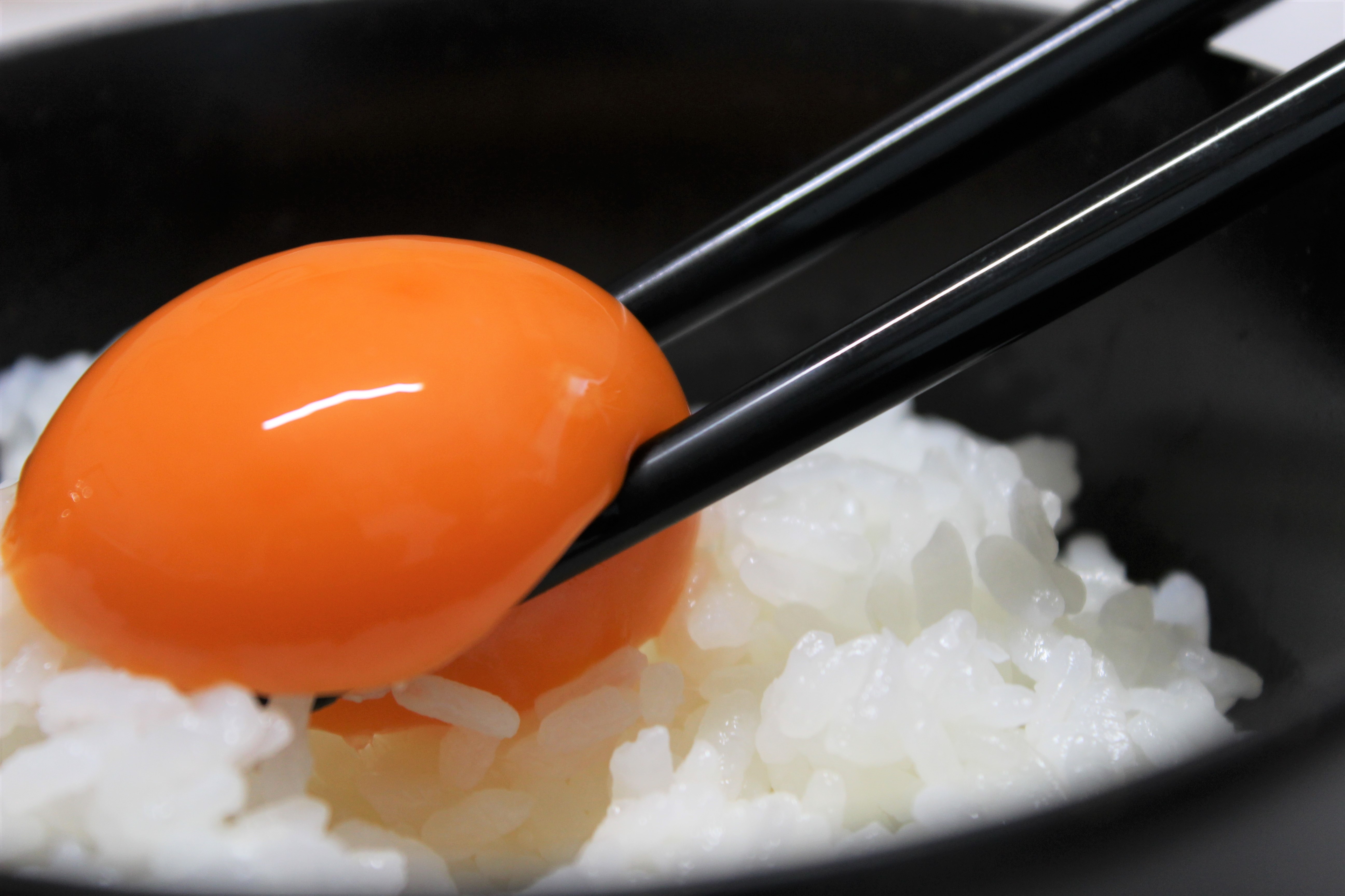 兵庫県認証食品　兵庫県丹波産「村上さん家のせせらぎ卵」30個