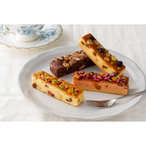 六本木アマンド ROPPONGI CAKE BATON<六本木ケイクバトン>
