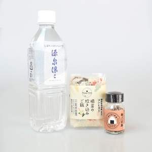 越後新発田産コシヒカリ 根菜ご飯と調理塩セット(新潟県新発田市の水付)