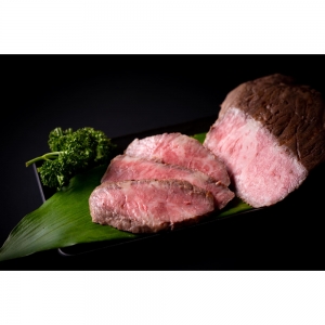 飛騨牛A5等級ローストビーフと飛騨牛牛肉まんセット