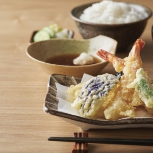 キッコーマン塩分ひかえめ生しょうゆ&バラエティギフト