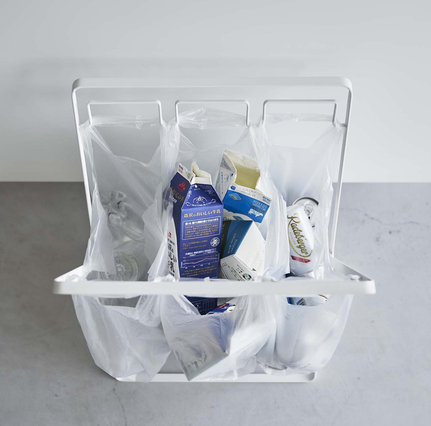 レジ袋3連&45Lゴミ袋スタンド タワー ホワイト | Giftpad egift
