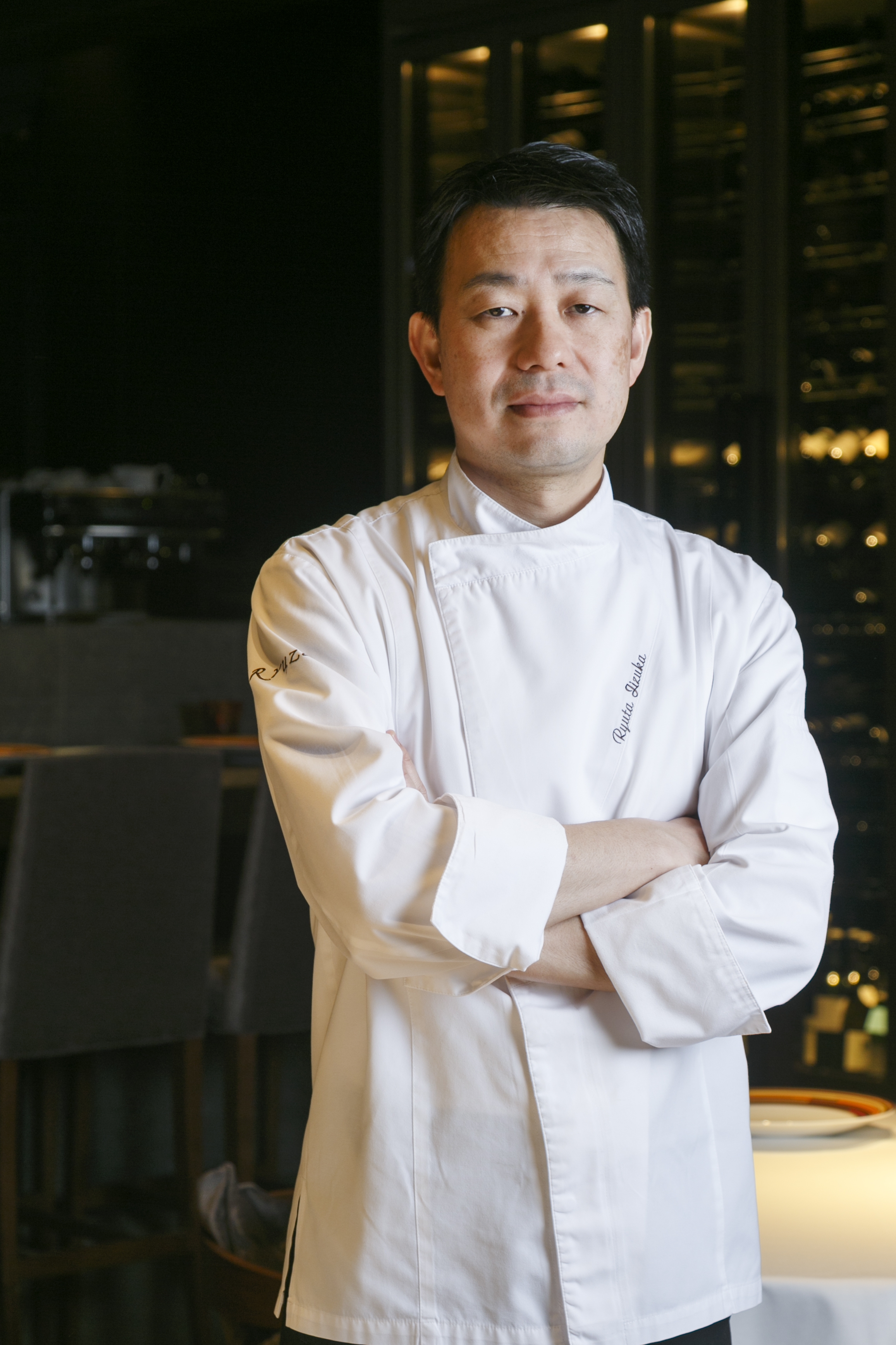 素材を慈しみ、自分流に。 | 飯塚 隆太 |本 | 通販 | Amazon