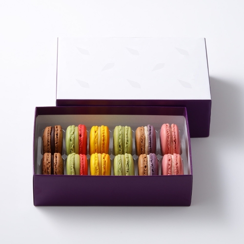 ピエール・エルメ・パリ マカロン12個入りSET