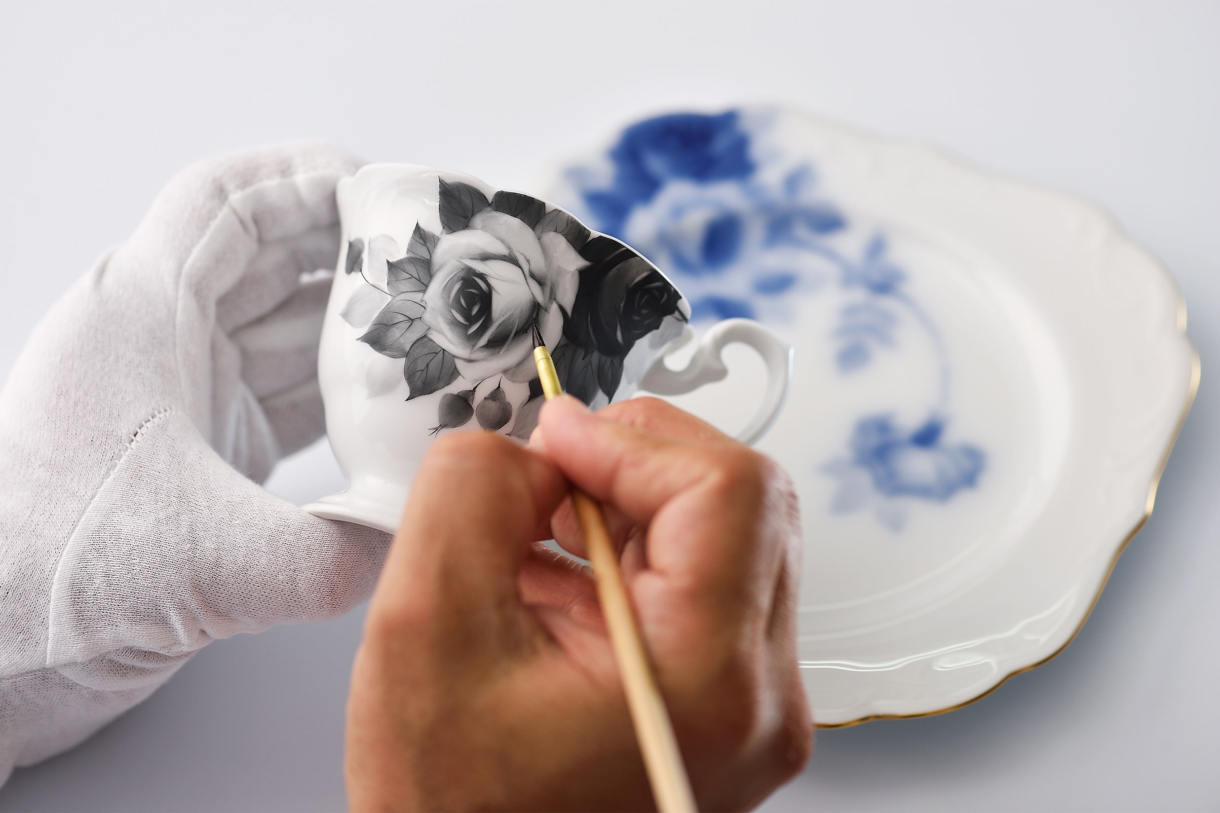 大倉陶園　ブルーローズ　銘々皿 5枚セット 大倉陶園］ブルーローズ(8011) 15cm銘々皿揃(5枚) | ノリタケ食器公式