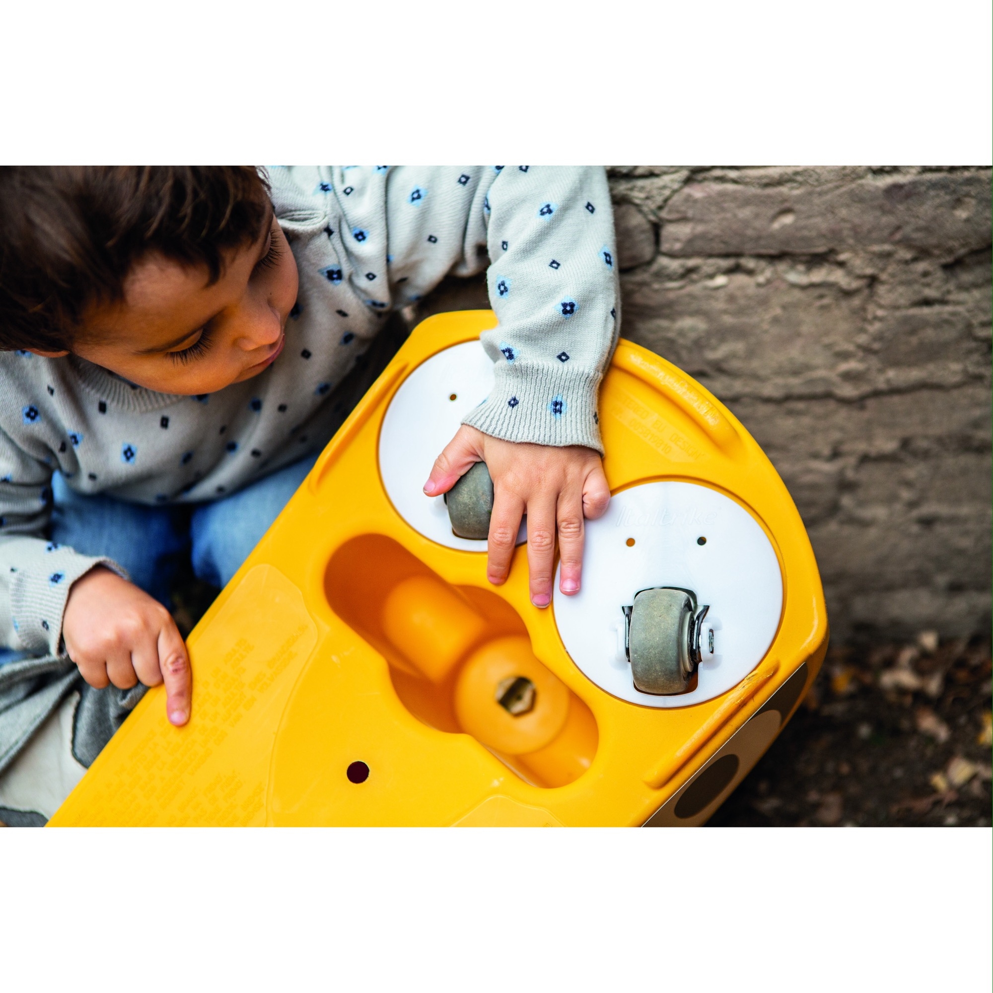 Italtrike Ginetta イタリア製 赤 Italtrike】Ginetta children's Lulu car-3 colors to choose