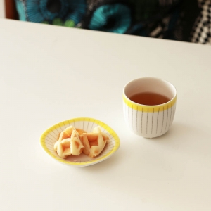 シルクスカップ&プレート カーテンイエロー