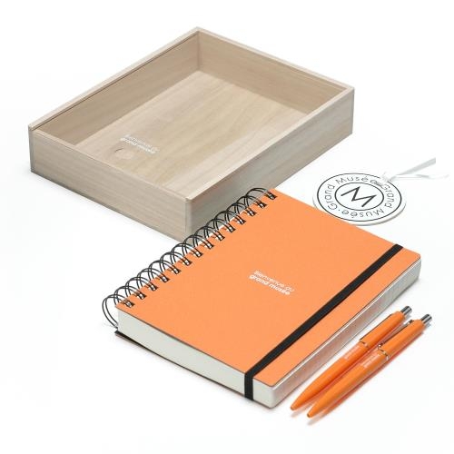 B6リングノート 0シート 木箱入りpapier オレンジ Gift Pad