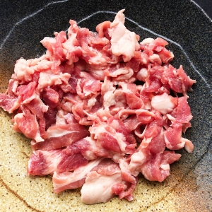 国産豚肉こま切れ1kg(500ｇ×2パック）