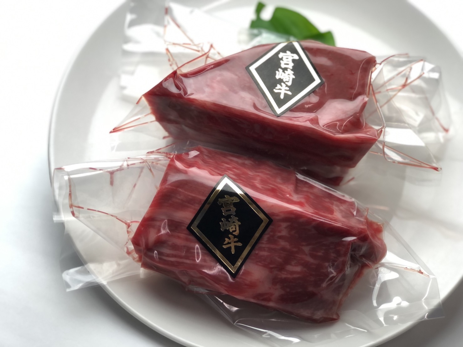 宮崎牛a4 A5ももブロック ローストビーフ用 800g Gift Pad