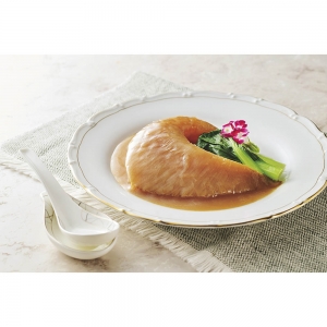 「日本橋古樹軒」ふかひれの姿煮