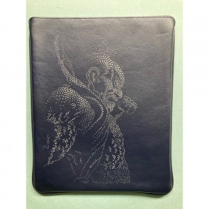 【西村友禅彫刻店】Newタブレットケース 牛革 (L)