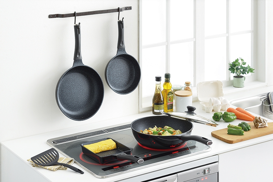 D&S アルミフォージドフライパン まとめ売り 新品未使用8点　使用品2点 D&S アルミフォージドフライパン まとめ売り 新品未使用8点 使用