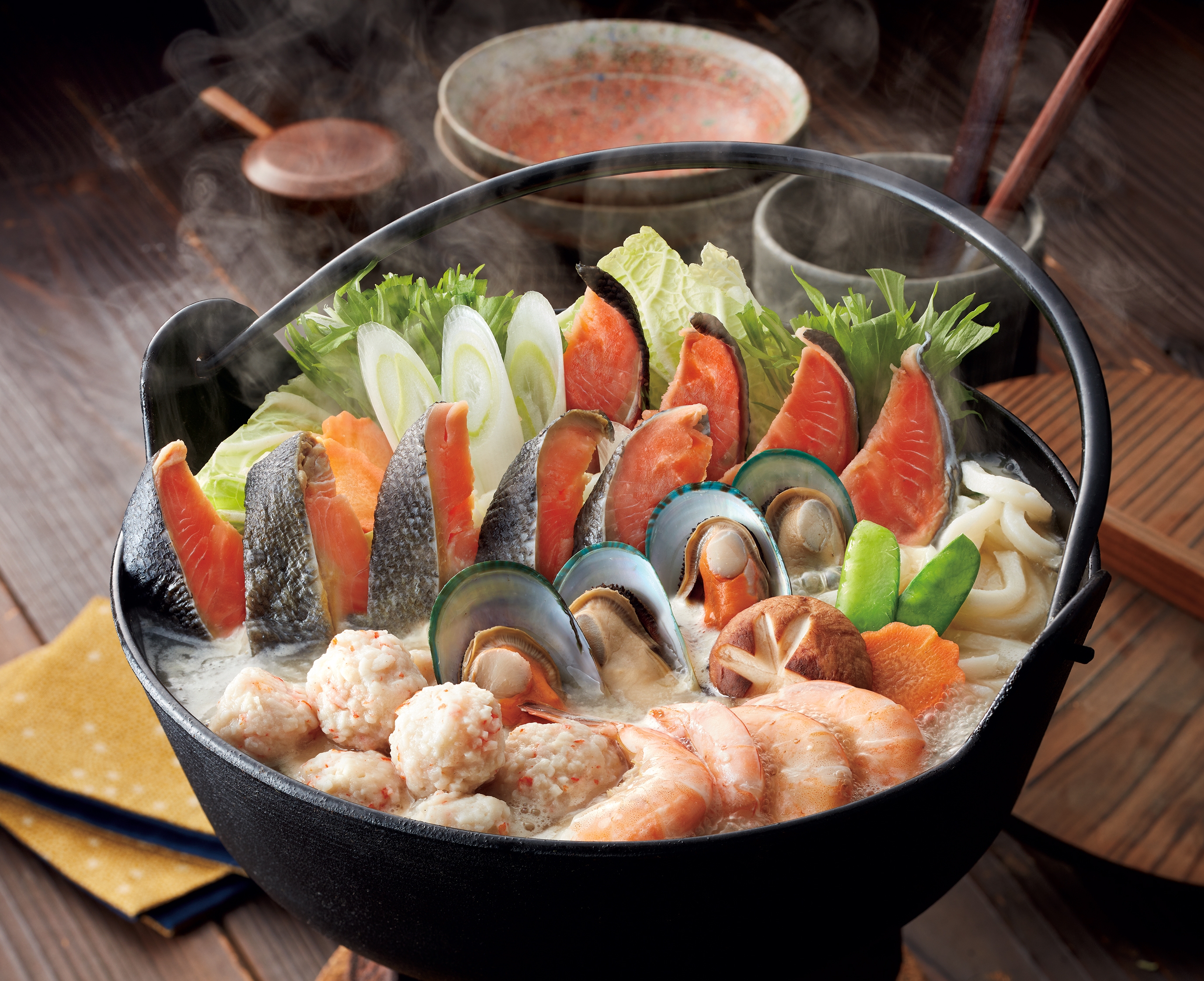 鉄鍋　巨大　レトロ　石狩鍋 豪華！北海道 石狩鍋セット【小樽協和食品】 | HBCショップ |北海道の