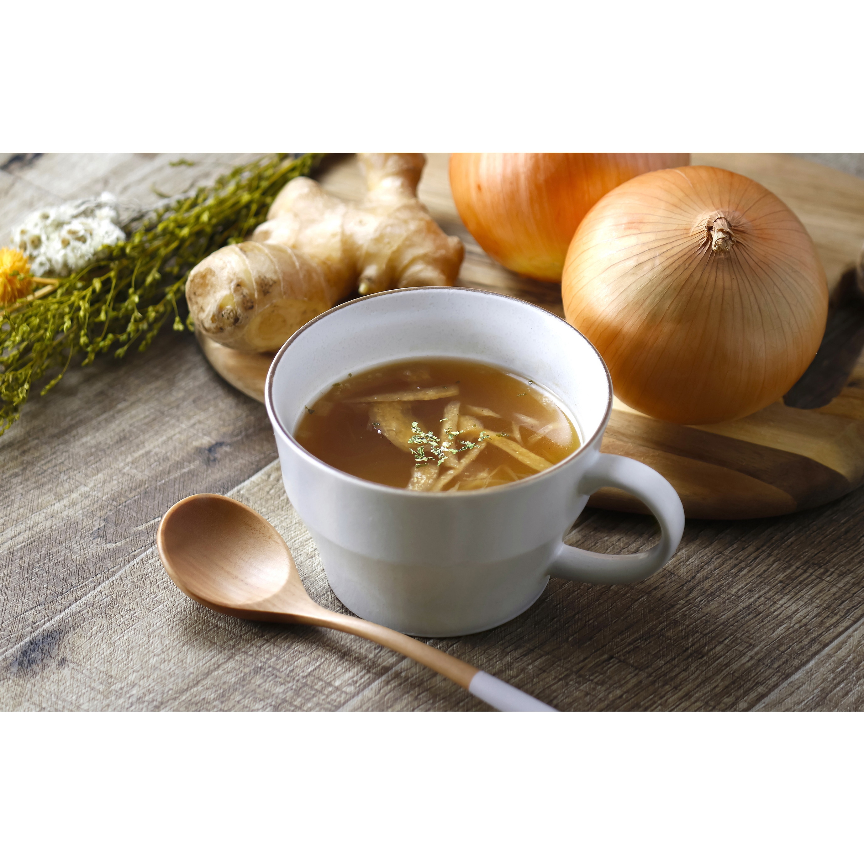 「JINBO MINAMI AOYAMA」淡路の玉葱と高知の黄金生姜のスープ